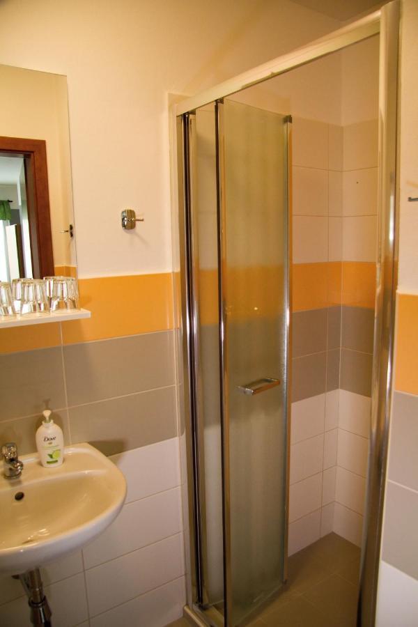 Penzion 411 Solnice Ngoại thất bức ảnh